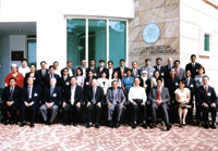 L’atelier a réuni des représentants de l’APEC (Coopération économique pour l’Asie‑Pacifique), de l’Association des nations de l’Asie du Sud‑Est (ANASE), du Secrétariat du Forum des Îles du Pacifique (PIFS) et de l’Association sud asiatique de coopération régionale (SAARC). (Photo : Avec l’aimable autorisation du Ministère des affaires étrangères de Singapour)